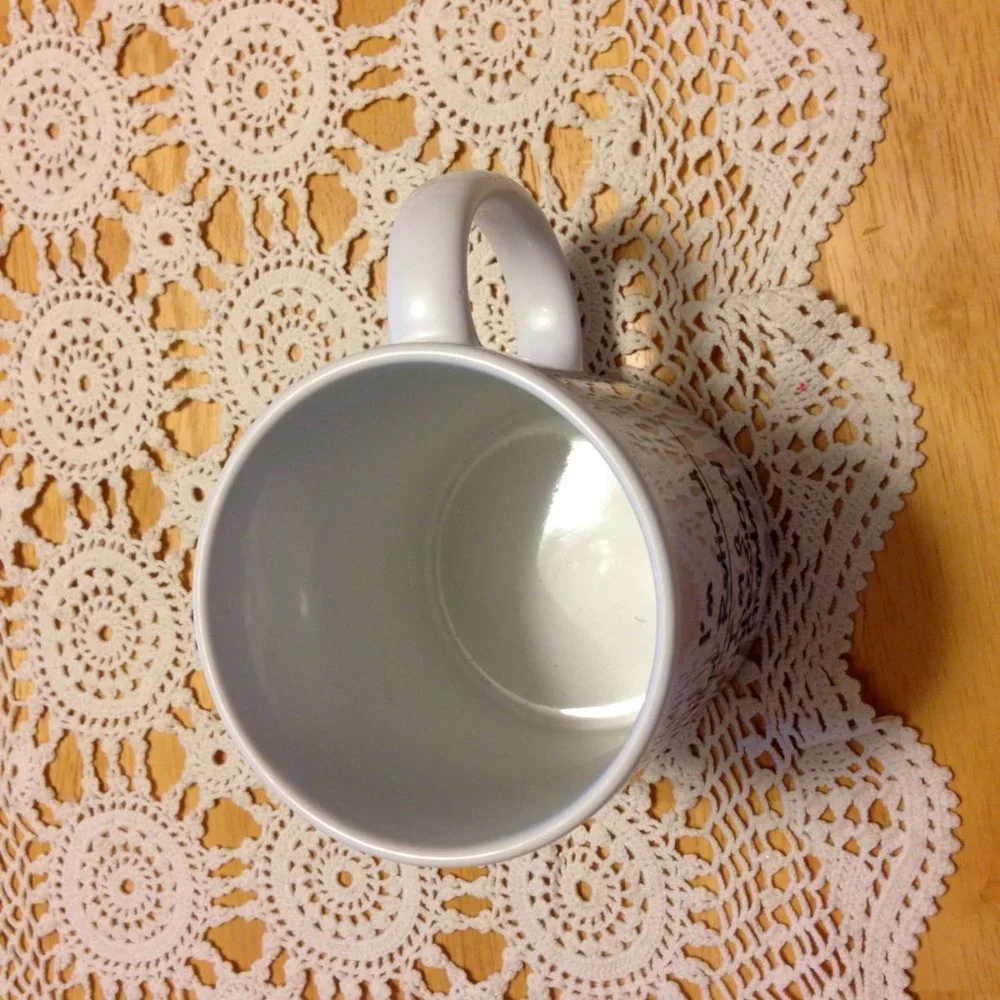 Gift Idea, I'm not retired: I'm a professional Grandma cup